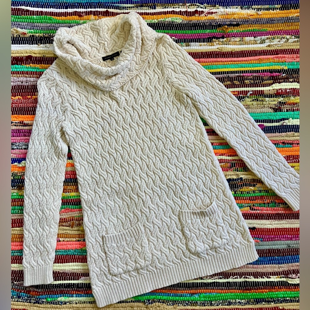 Jeanne Pierre ~ Cream cowl neck chunky cable knit tunic sweater with poc…